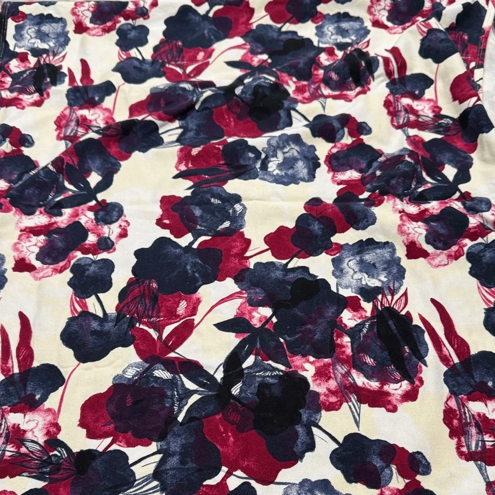 lululemon athletica Floral Scarf - White, Red, and Blue - Picture 3 of 4